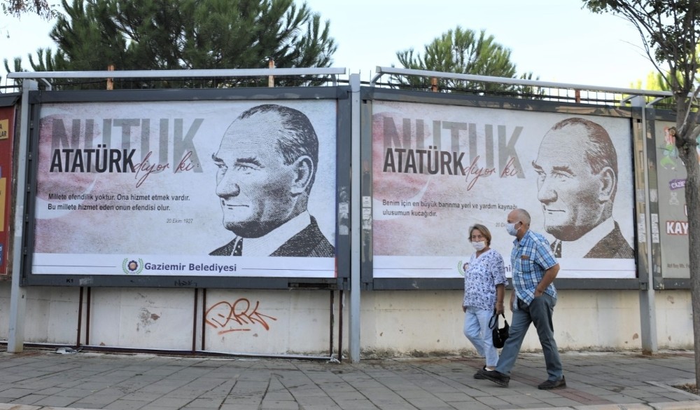 Atatürk’ün Nutuk’taki önemli sözleri ilan panolarına asıldı