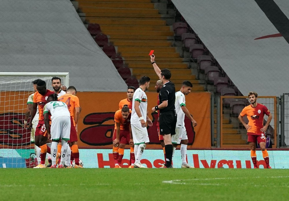 Süper Lig: Galatasaray: 1 - Aytemiz Alanyaspor: 1 İlk yarı