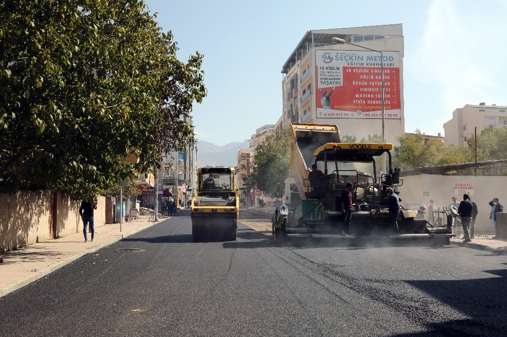 van-b-y-k-ehir-belediyesinin-asfalt-al-mas-devam-ediyor-van-haberleri