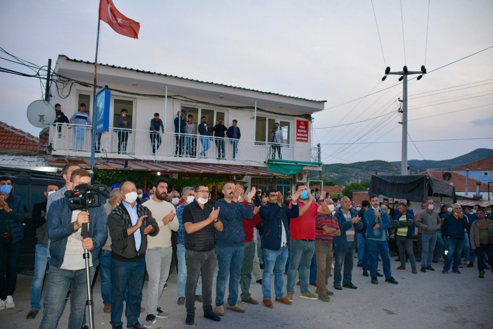 Dikili Belediyesi, tepkiler üzerine kum ocağı kararından geri adım attı