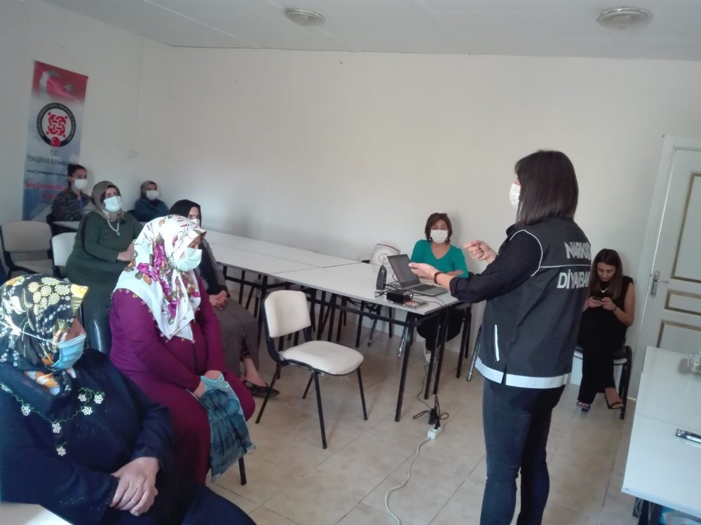 Diyarbakır’da En İyi Narkotik Polisi Anne Projesi hayata geçirildi