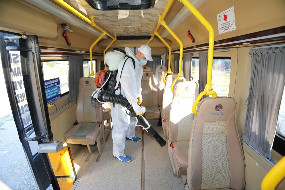 Mezitli Belediyesi, toplu taşıma araçlarında dezenfeksiyonu yoğunlaştırdı
