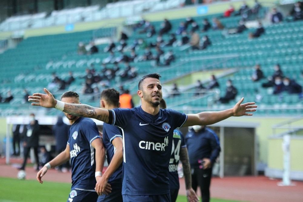 Süper Lig: Konyaspor: 0 - Kasımpaşa: 1 İlk yarı