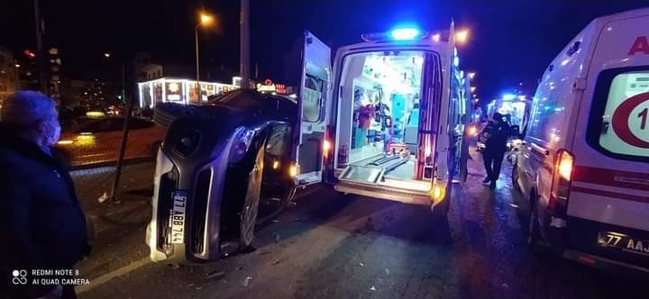 Yalova’da ambulans otomobil ile çarpıştı: 2 yaralı