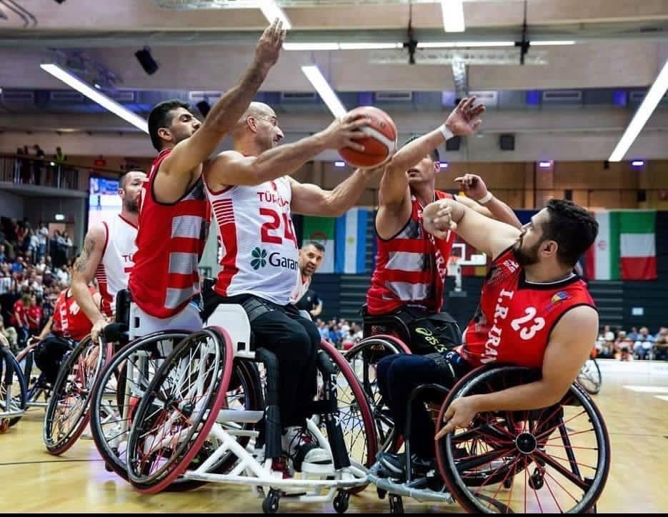 Dünya Engelliler Günü’nde engel tanımayan sporculara büyük destek