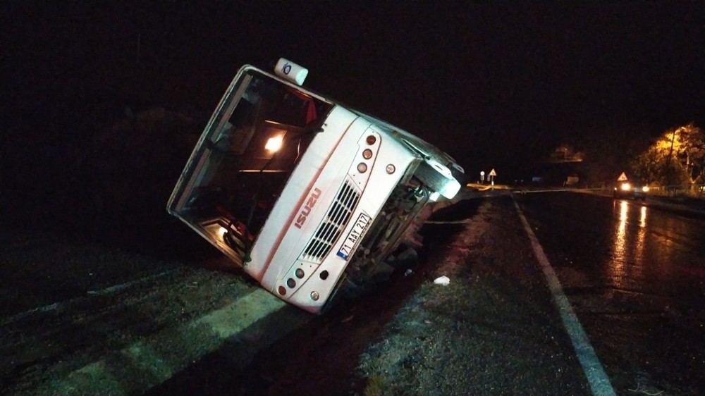 Trafik Kazasi 2 Yarali Sivas Haberleri