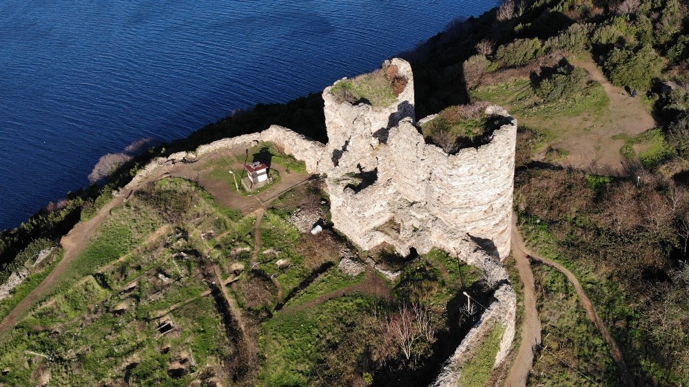 Özel UNESCO listesindeki tarihi kale harabeye döndü
