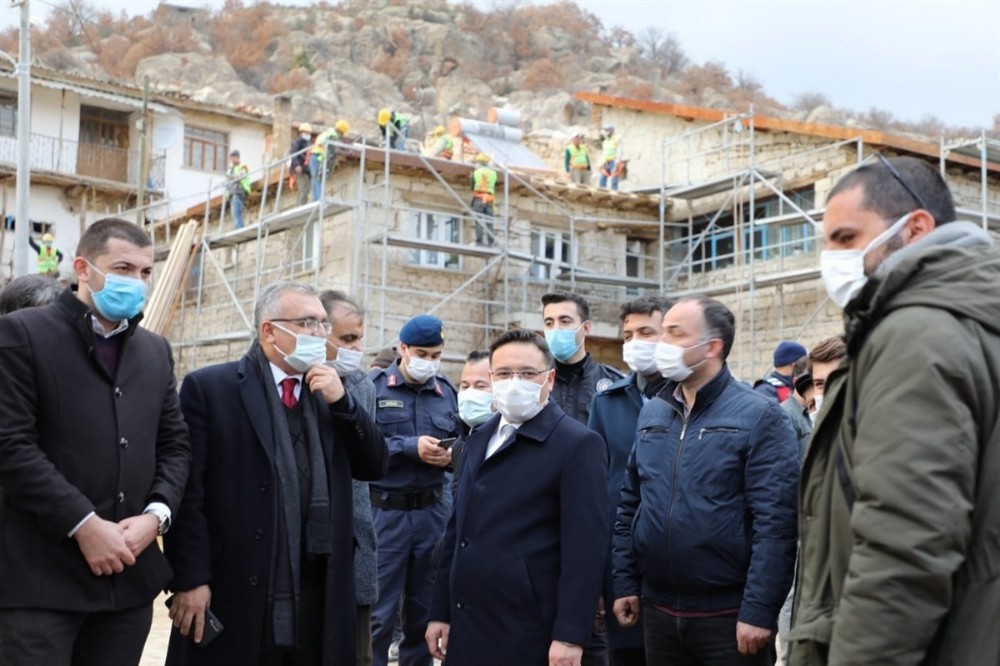 Frig eserlerinin bulunduğu köyde 148 ev yenilenecek