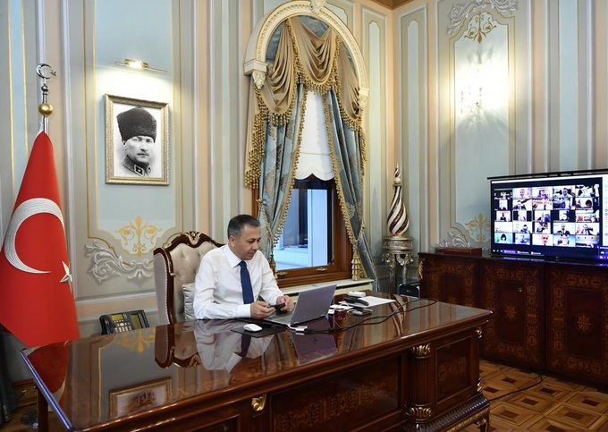 İstanbul Valisi Yerlikaya, korona virüs vakalarında en çok düşüş yaşanan ilçeleri açıkladı