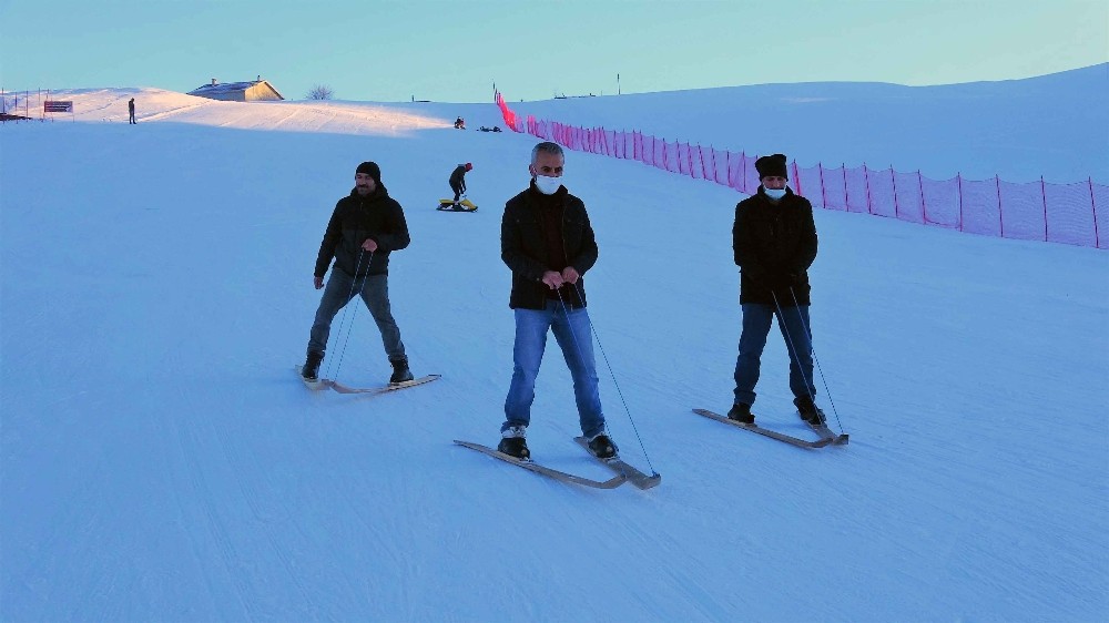 Türkiye’de eşi benzeri olmayan kayak takımı görenleri şaşırtıyor