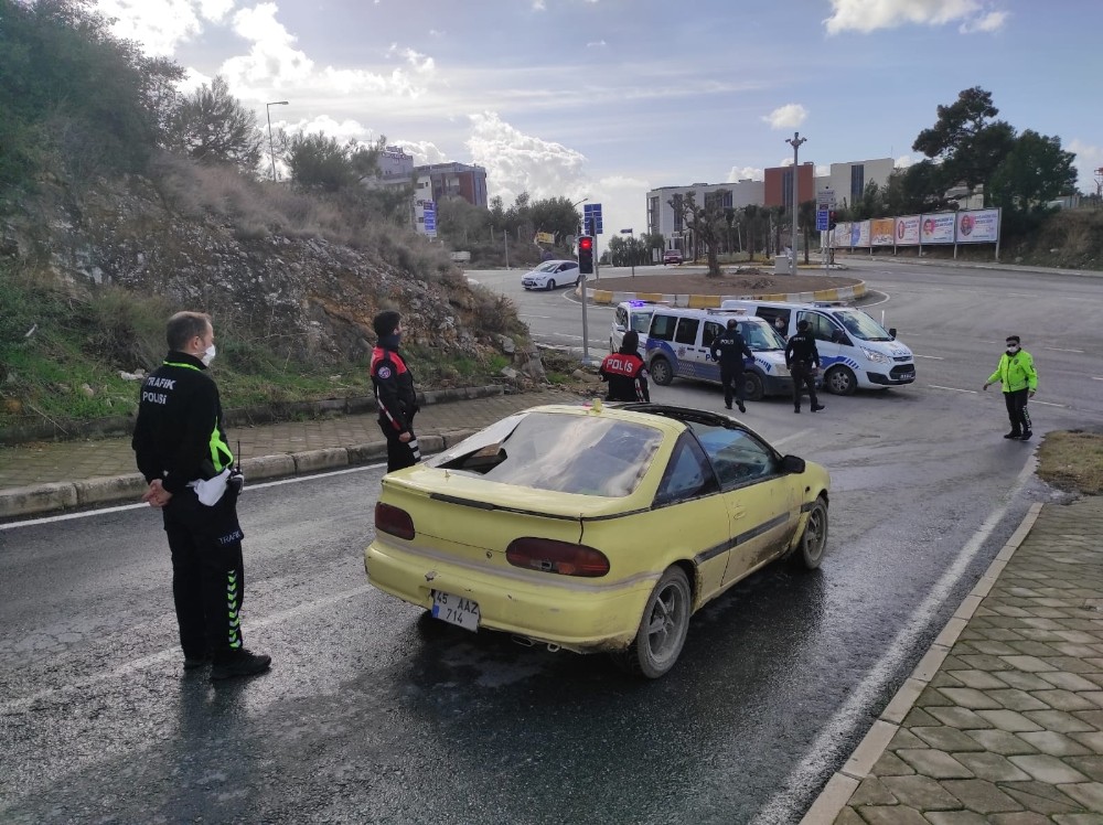 Kuşadası’ndaki polishırsız kovalamacası filmleri aratmadı Aydın