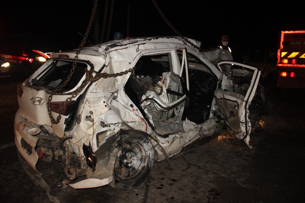 Şanlıurfa'da beton mikseri ile otomobil çarpıştı: 4 ölü - Şanlıurfa  Haberleri