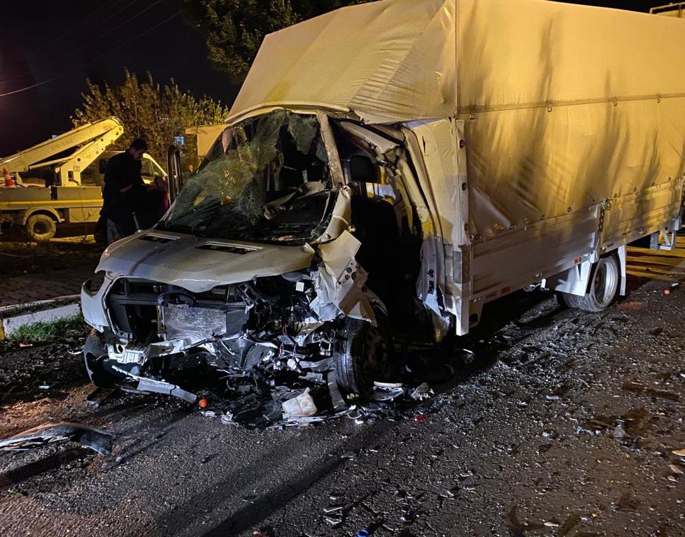 Antalya’da feci kaza: 2 ölü