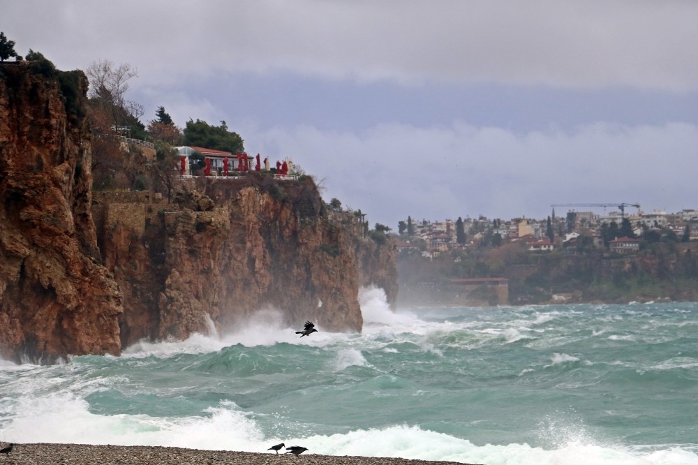 Antalya’nın doğu ilçeleri için kuvvetli yağış uyarısı