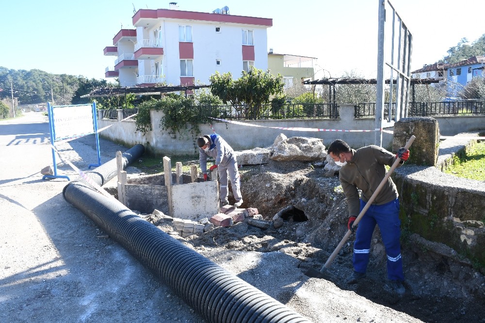 Kemer’de su baskınlarını önleme çalışmaları