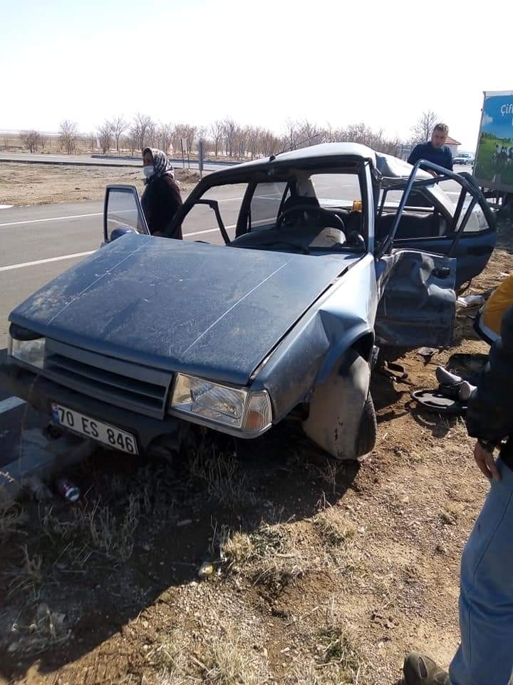 Karaman’da kamyonetle otomobil çarpıştı: 1 ölü, 2 yaralı