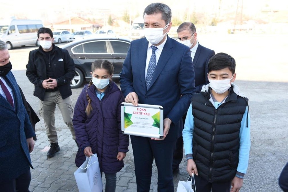 Milli Eğitim Bakanı Ziya Selçuk, Çorum’da aşılama sürecini başlatıyor