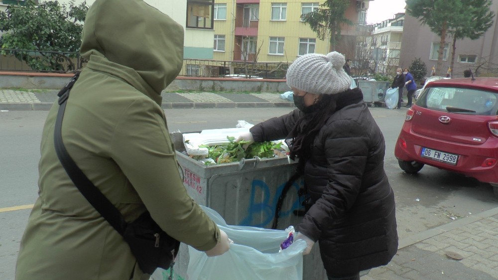 Maltepeli kadınlar, belediyeye destek için çöp topladı