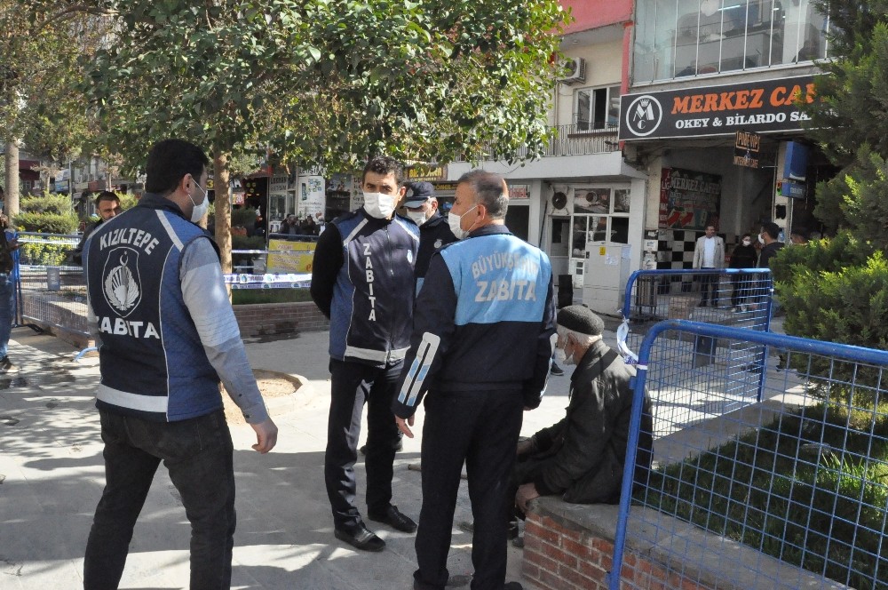 Vakaların arttığı Kızıltepe’de oturma alanları bariyerlerle kapatıldı