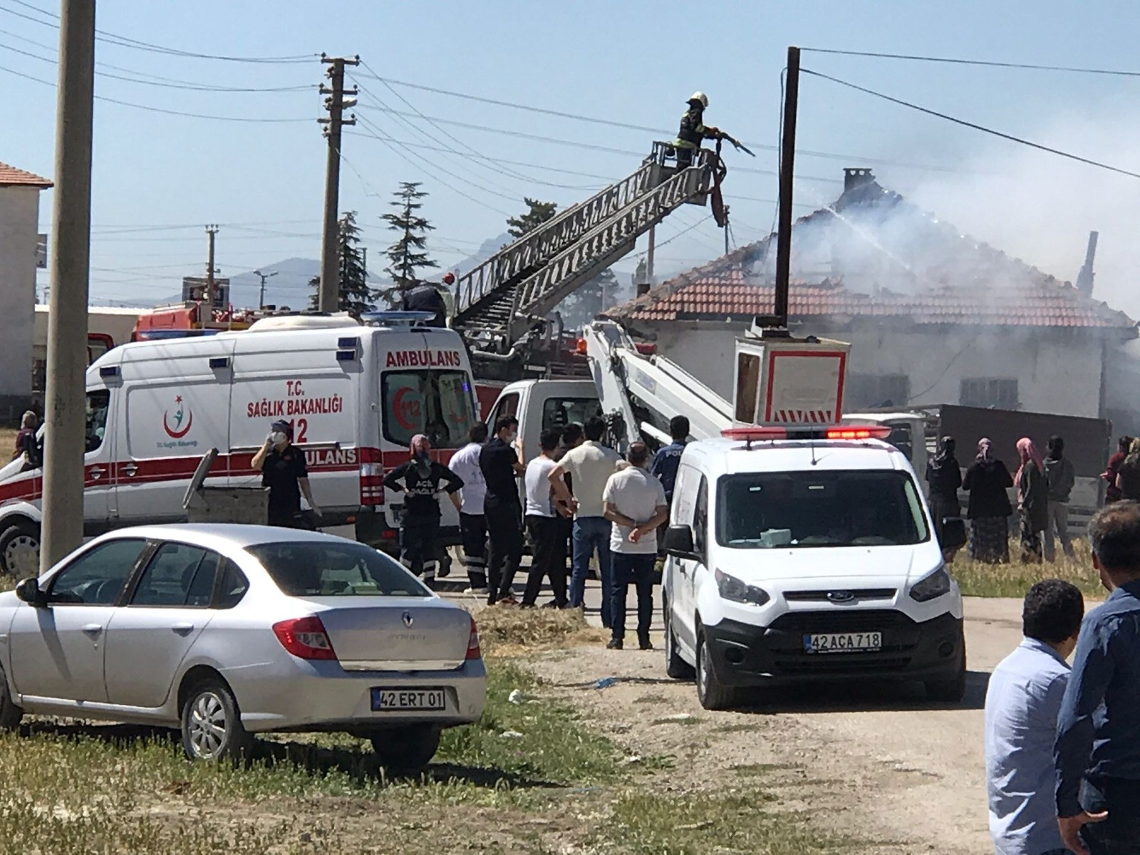 Konya’da müstakil ev yangında kullanılamaz hale geldi Konya Haberleri