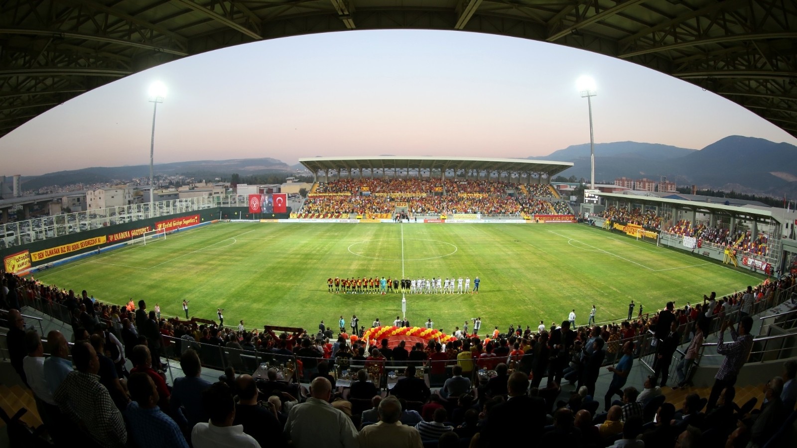 Bornova Stadyumu, İzmir takımlarına uğurlu geliyor