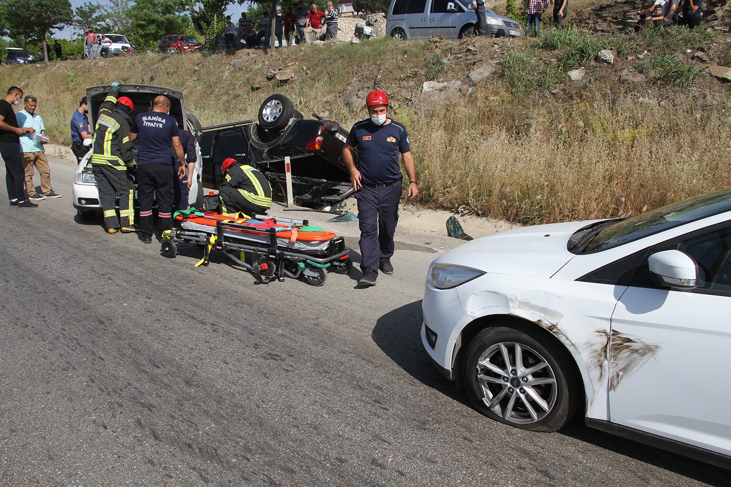 Manisa’da Zincirleme Trafik Kazası: 1’i çocuk 3 Yaralı - Manisa Haberleri