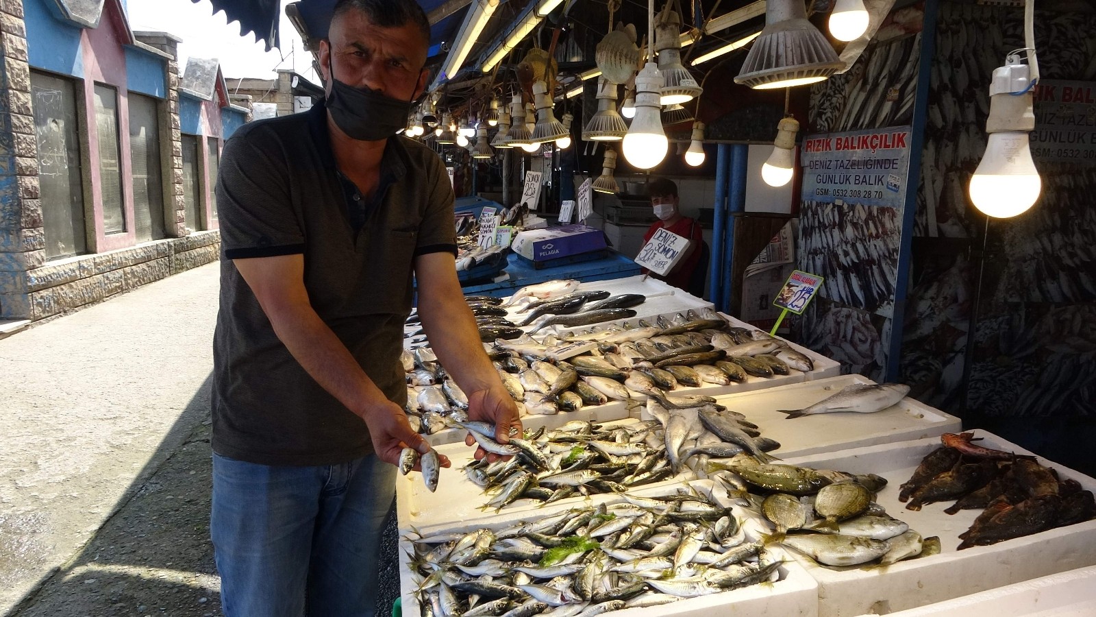 Balık fiyatları el yakıyor Trabzon Haberleri