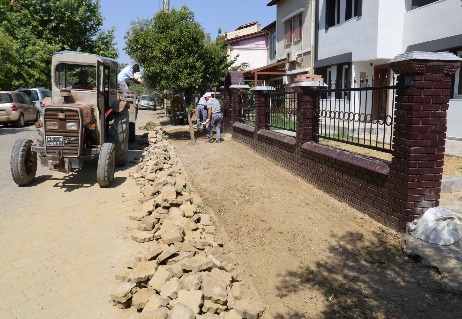 Turgutlu Belediyesi Tamirat Ve Tadilat çalışmalarına Aralıksız Devam ...