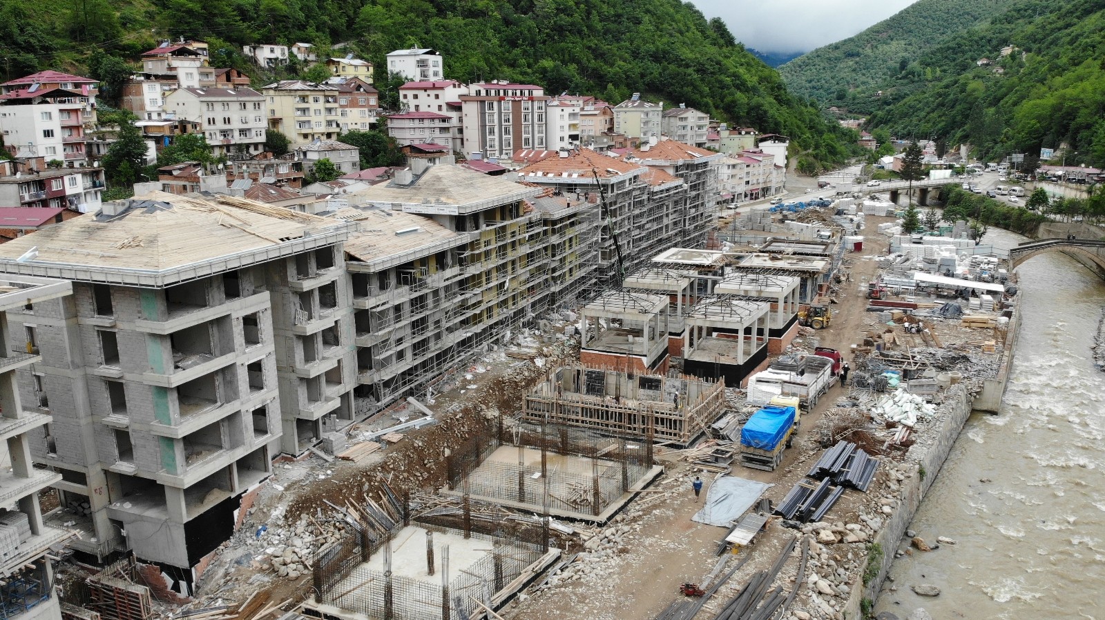 Selin yaralarının sarıldığı Dereli’de afet konutlarının inşasında önce güvenlik, sonra estetiğe önem veriliyor