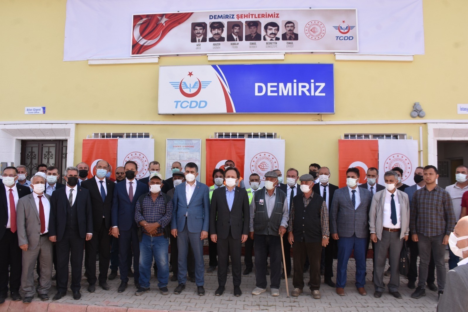 Terör örgütü PKK’nın şehit ettiği 6 TCDD personeli ile 2 sivil vatandaş anıldı