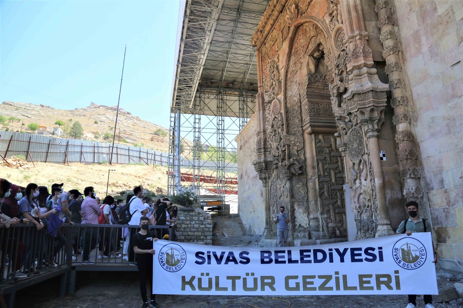Sivas’tan Divriği’ye İstiklal Marşı yolculuğu