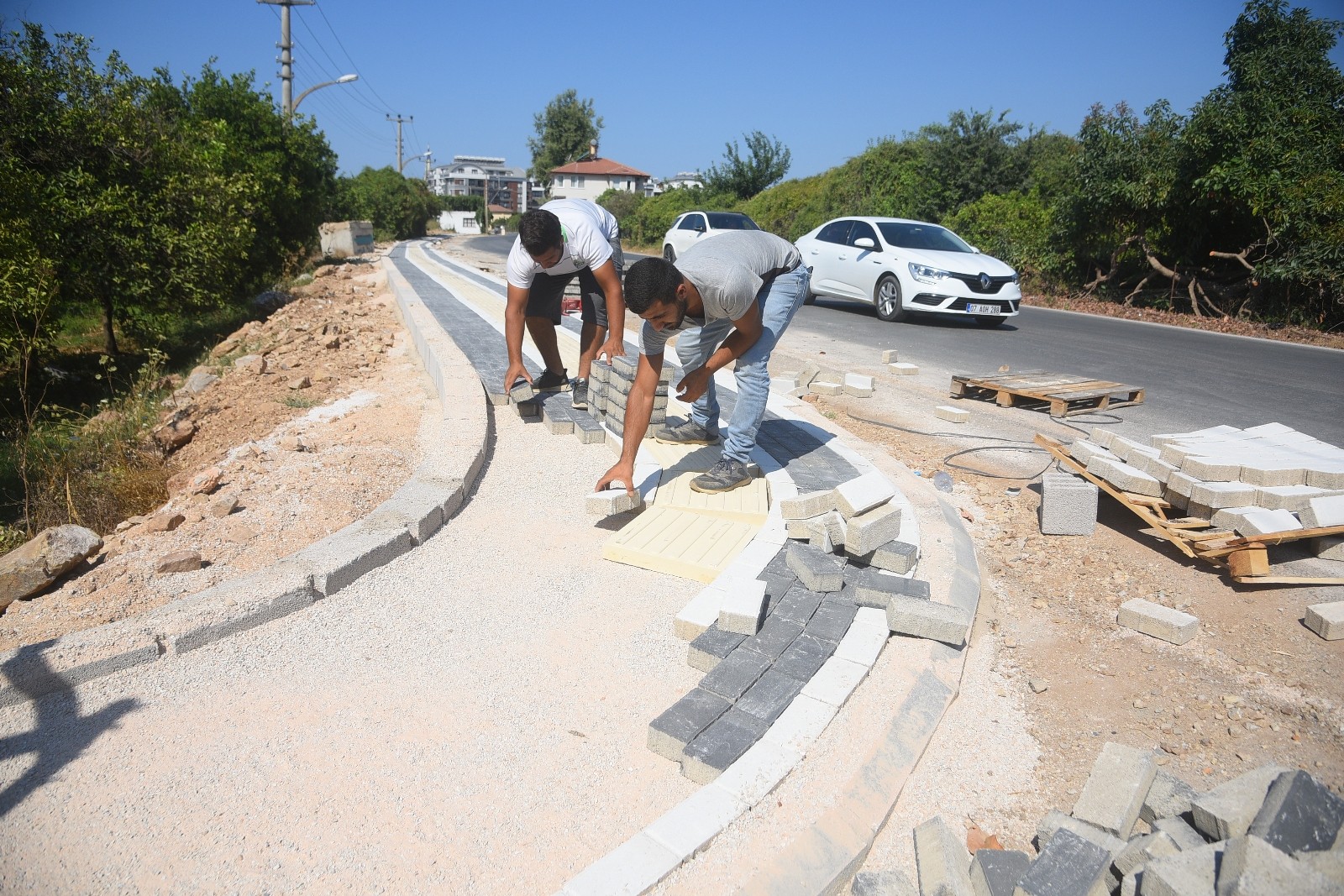 Oba Hatipoglu Sokak Ta Kaldirim Calismasi Antalya Haberleri