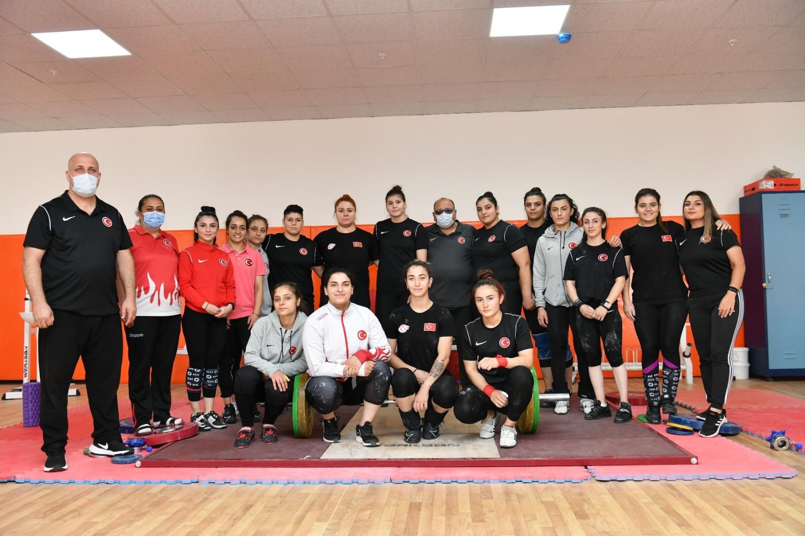 Halter Kadın Milli Takımı, Avrupa Şampiyonası’na Isparta’da ...