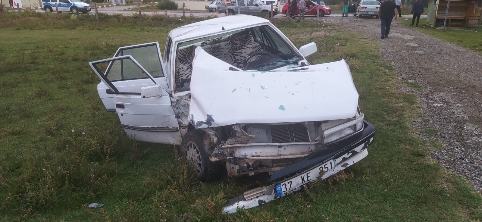 Kastamonu’da iki otomobil çarpıştı: 6 yaralı