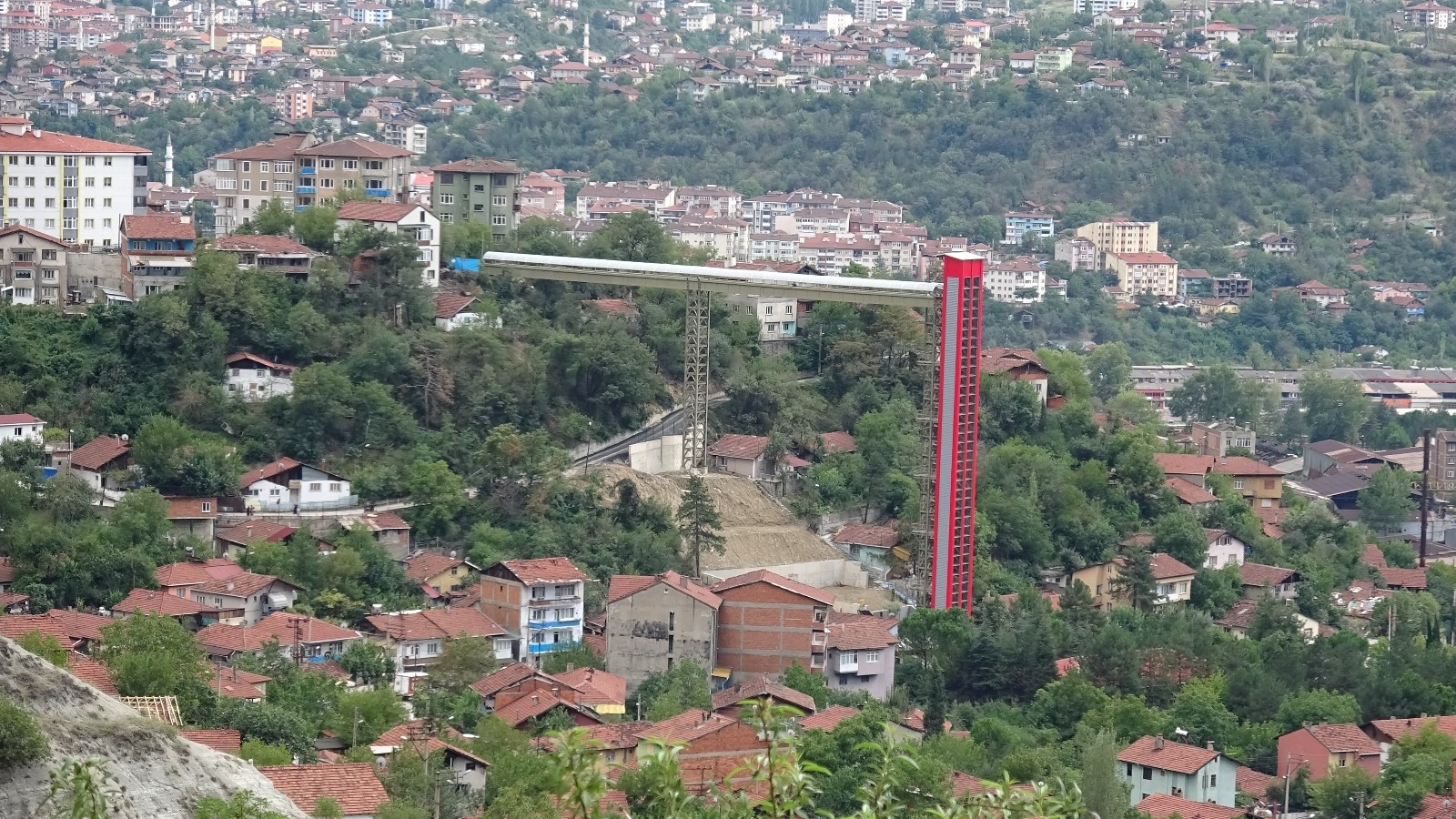 Karabük’ün en yüksek kule asansörü hizmete açıldı