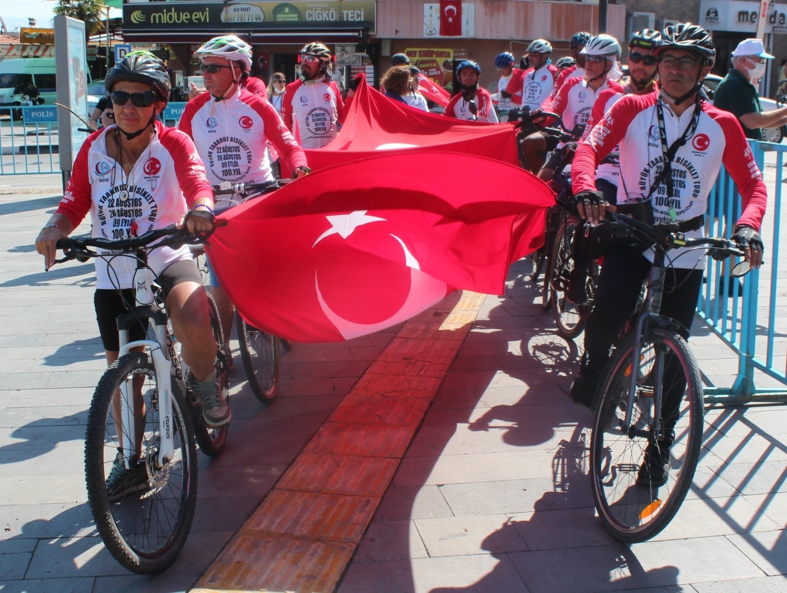 Büyük Taarruz Bisiklet Turu Alaşehir’e ulaştı