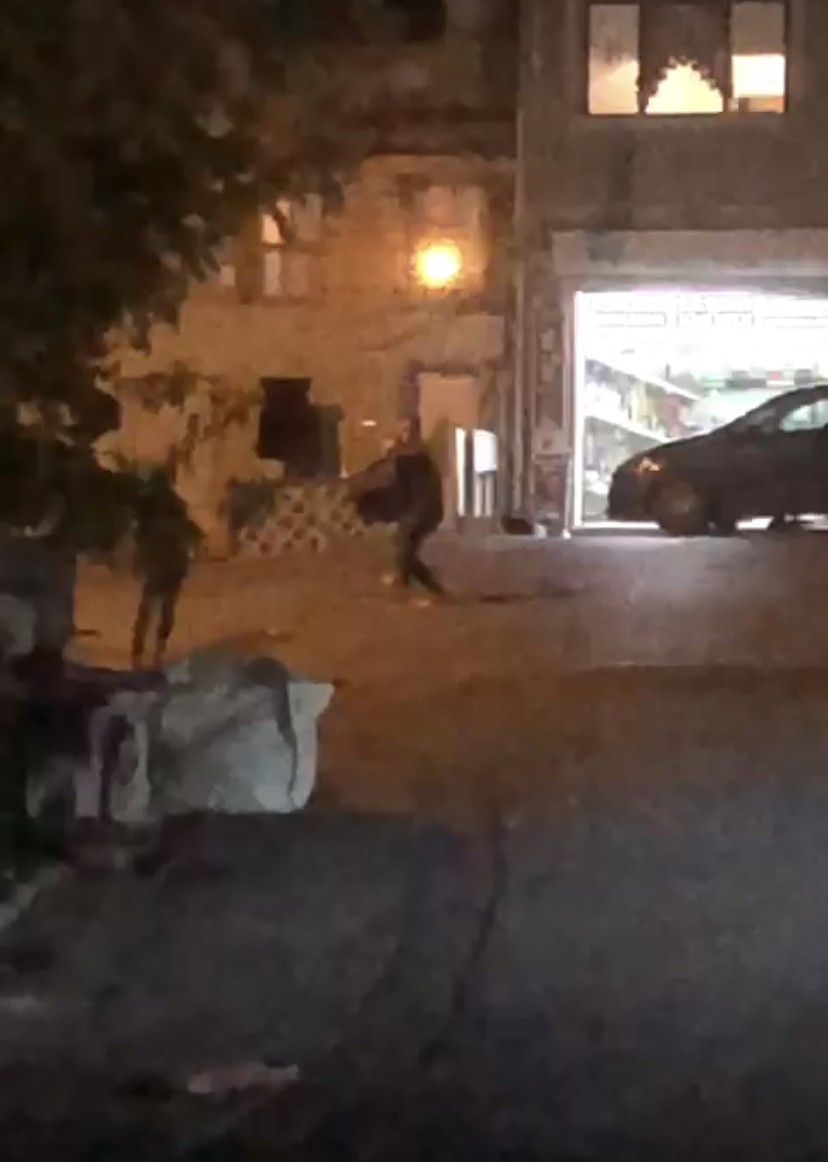 (Özel) İstanbul’da torbacılar arasında film sahnelerini aratmayan çatışma kamerada