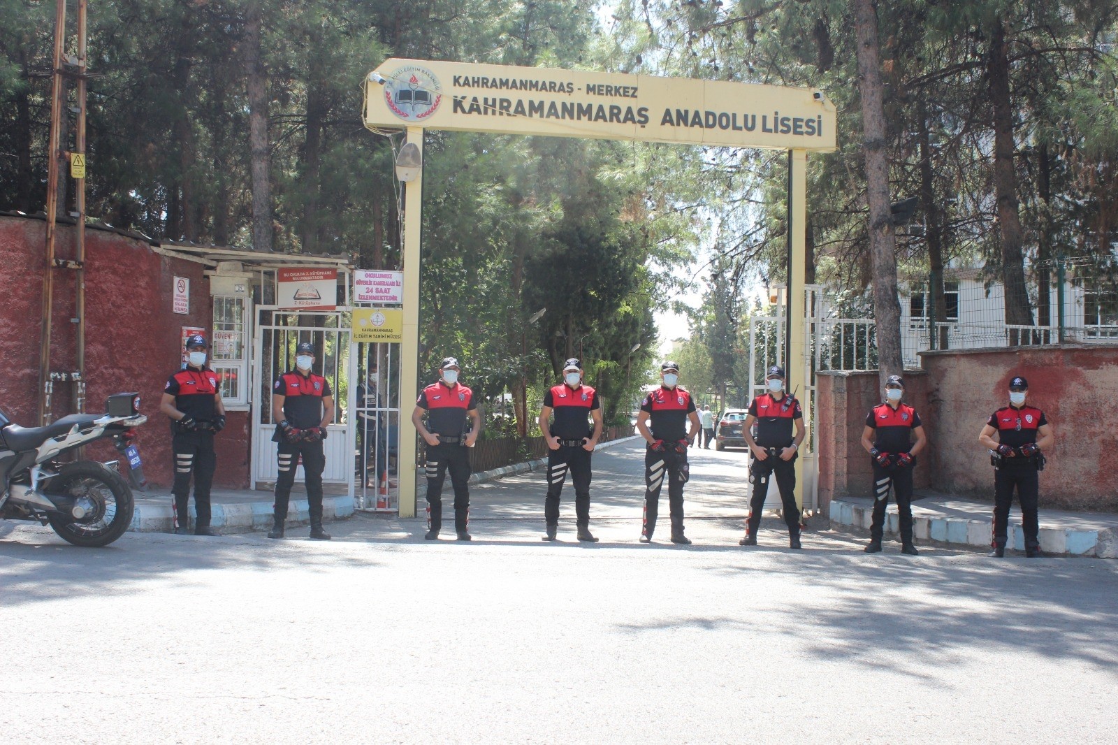 Kahramanmaraş’ta 338 okula 199 polis