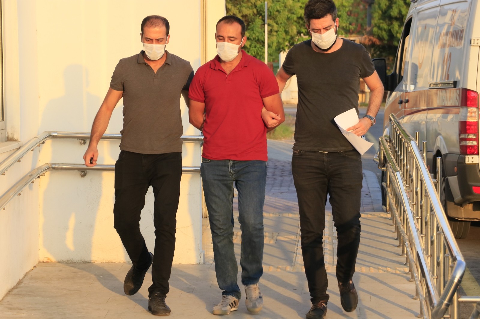 Adana’da FETÖ’nün askeri yapılanmasına operasyon: 10 gözaltı kararı