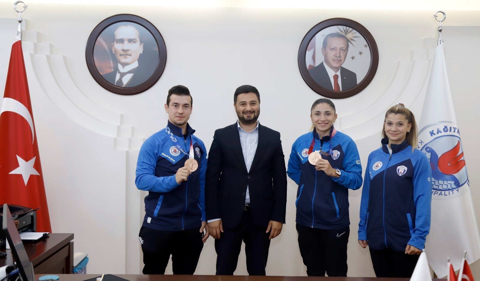 Başkan Öztekin olimpiyat sporcularını ağırladı