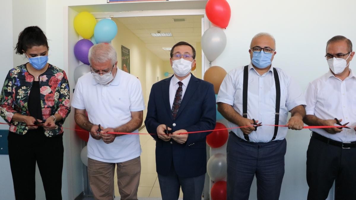 Özal Tıp Merkezi’nde Çocuk Endoskopi Ünitesi açıldı