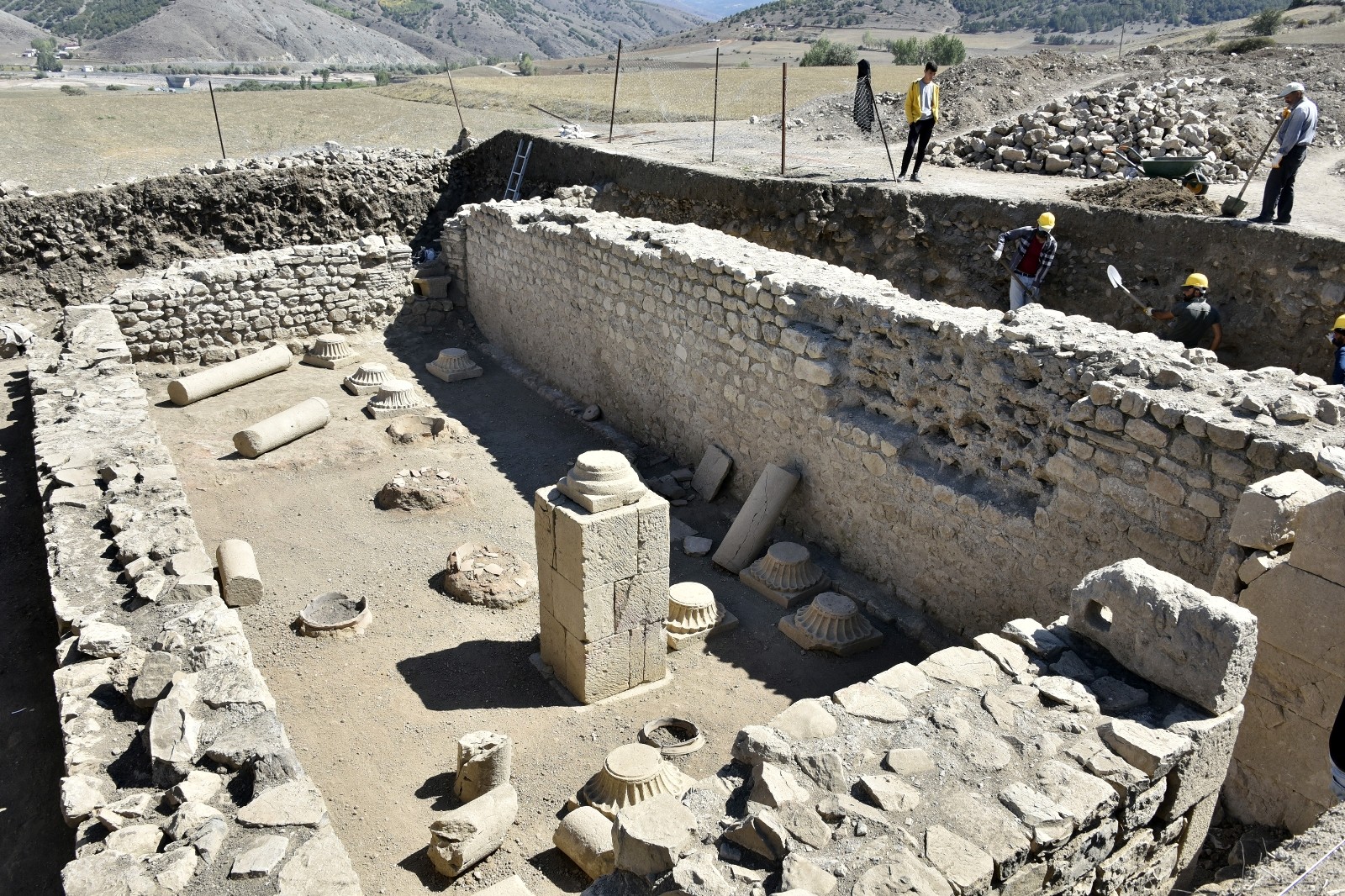 Satala Antik Kentindeki kazılarda 5 bin yıllık bulgulara rastlandı