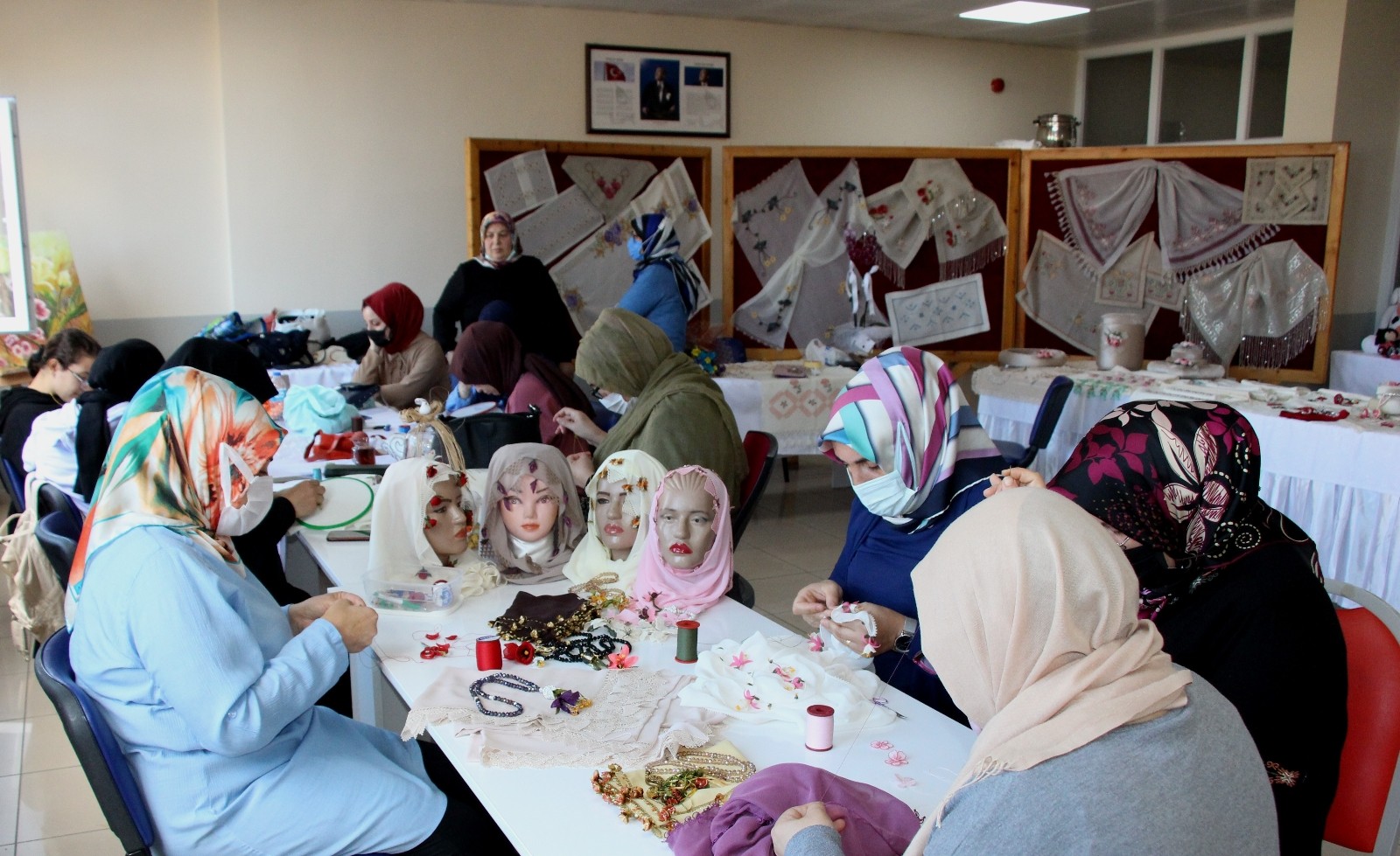 Oflu kadınların el işlemeleri Suudi Arabistan’dan alıcı buluyor