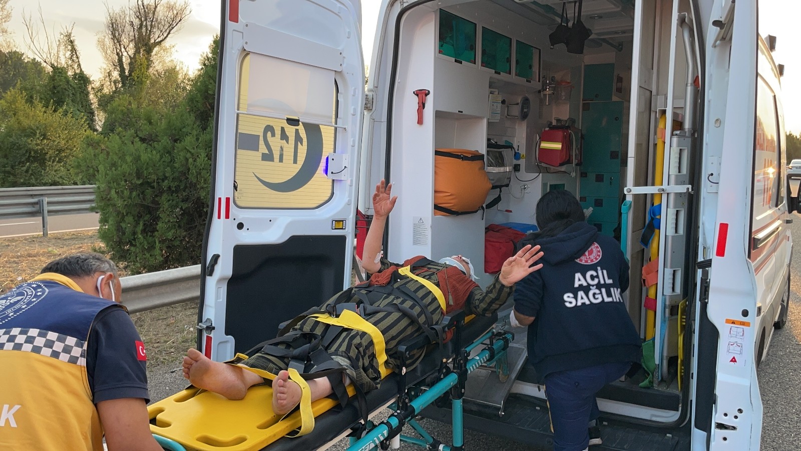 Kazada yaralanan anne ’Oğlum nerede?’ diyerek feryat etti