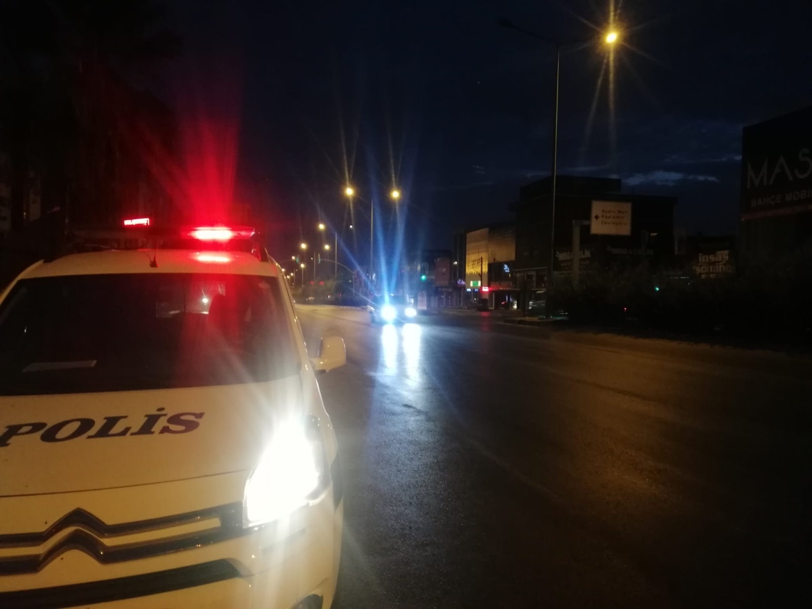 İzmir’de otomobilin çarptığı kişi yaşamını yitirdi