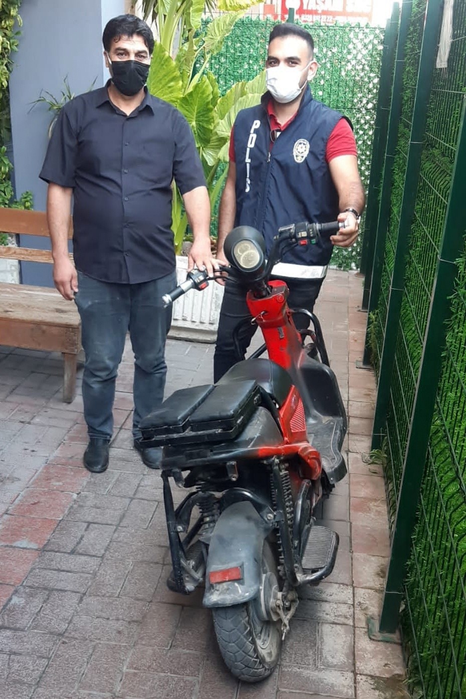 Çalınan elektrikli bisiklet bulunarak sahibine teslim edildi