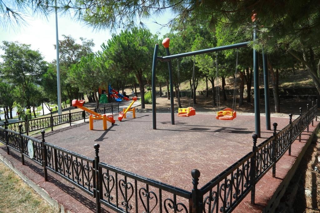 Gaziosmanpaşa’daki Kırçeşme Parkı yeni haliyle hizmete açıldı