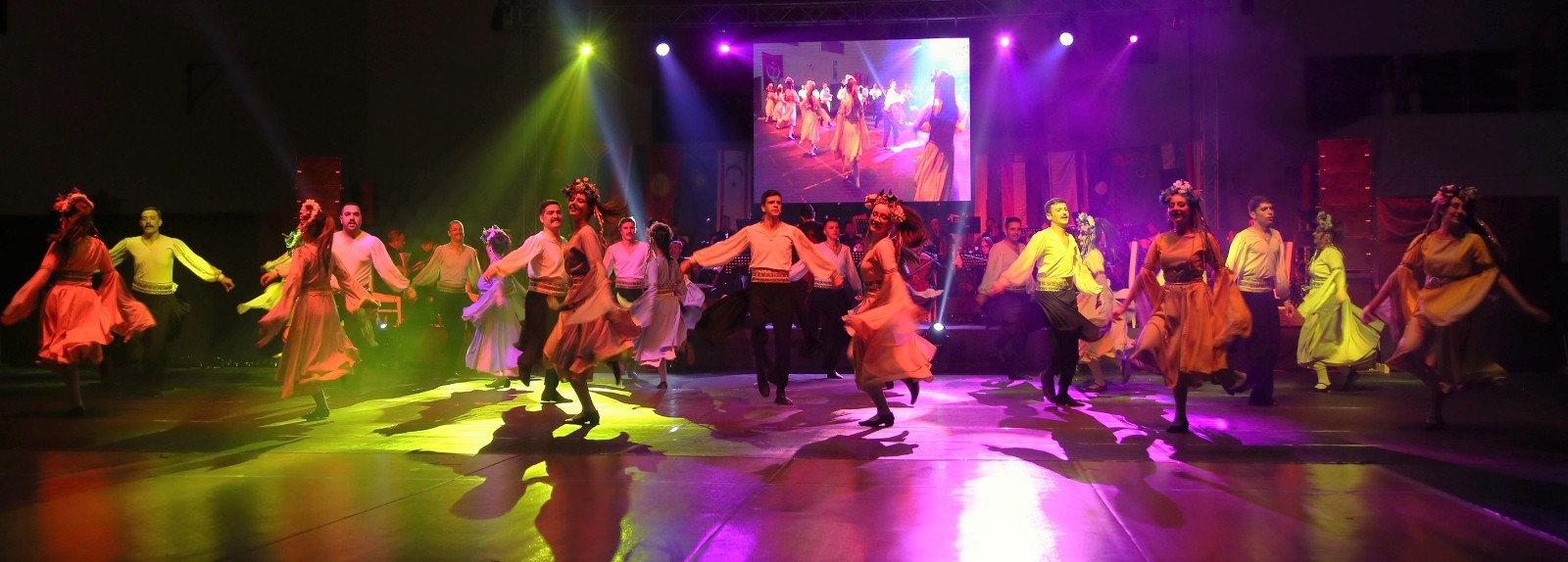 İzmir Devlet Türk Dünyası Dans ve Müzik Topluluğu, Denizlililer için sahne alacak