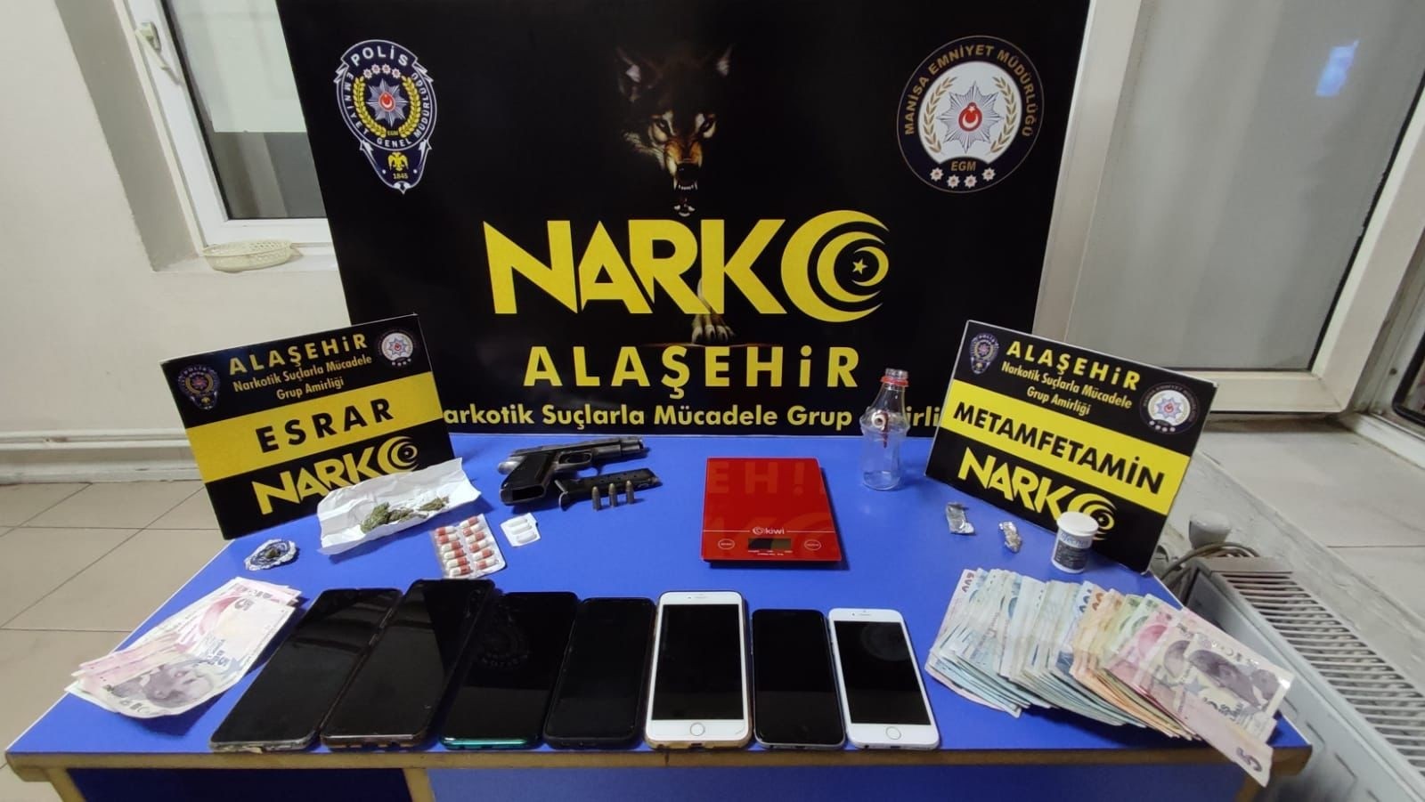 Alaşehir’de uyuşturucu operasyonu: 3 tutuklama