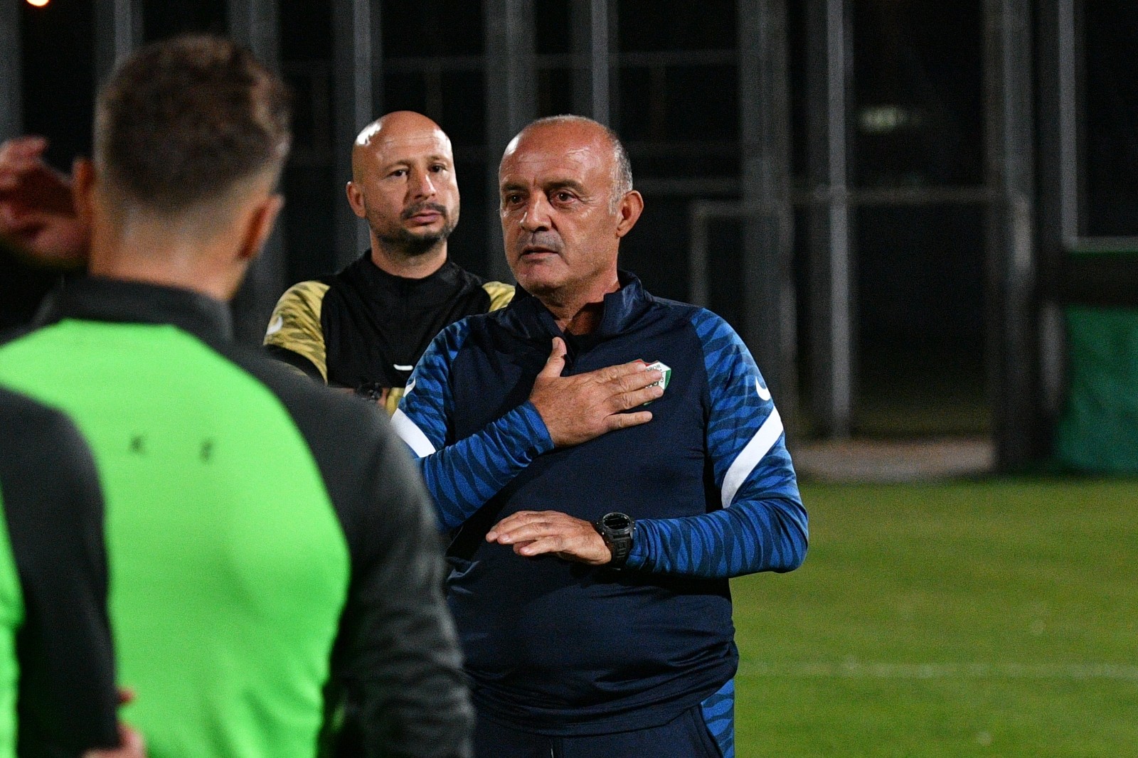 Bursaspor’un yeni teknik direktörü Özcan Bizati ilk idmanına çıktı #bursa